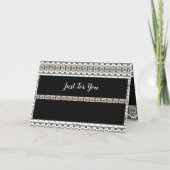 Ontwerp met patroon op zwart feestdagen kaart (Achterkant)