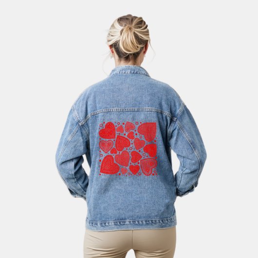 Ontwerp met rode harten denim jacket (Model)