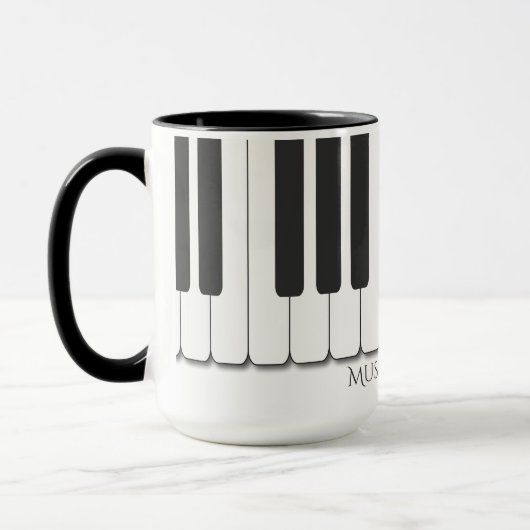 Ontwerp van aangepaste tekstuiteinden en ivoorpian mok (Links)