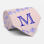 Ontwerp van een  fietsmonogram op een aangepast st stropdas (Opgerold)