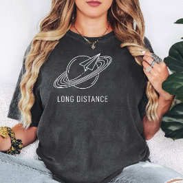 Ontwerp van een planeet met een papieren vliegtuig t-shirt