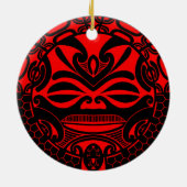 Ontwerp van een polynesiaans tikmaskermasker keramisch ornament (Achterkant)