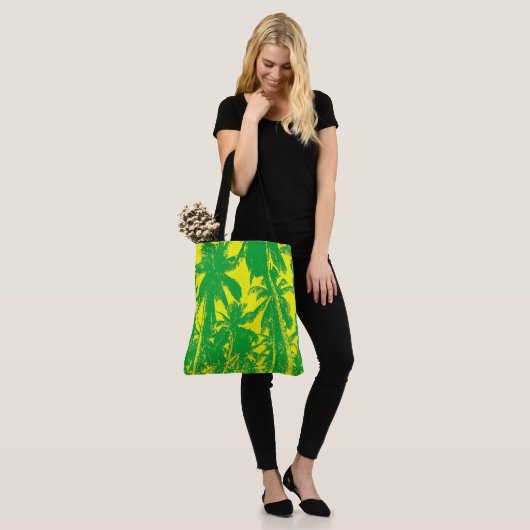 Ontwerp van groene en gele handpalmen tote bag (Op model)