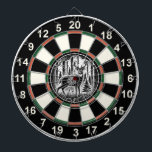 Ontwerp van het geweekte hertenbos dartbord<br><div class="desc">Met een majestueus hert met geweien in een vredig bos, is dit cirkelvormige ontwerp met een gedurfde overlay een must-have voor jagers en liefhebbers van naturen. Ideaal voor mannen grotten en jachthuizen, het brengt de sfeer van het buitenleven binnen. De ingewikkelde details en rustieke charme maken het een opvallend stuk...</div>