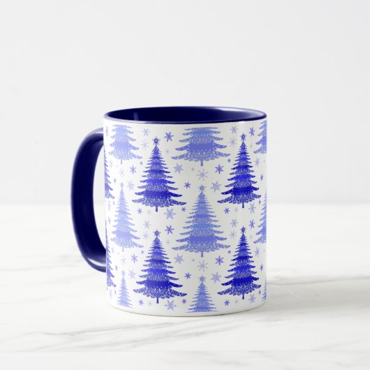 Ontwerp van het kerstboomblauw Periwinkle-patroon Mok (Voorkant links)