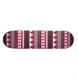 Ontwerp van tribaal roze en zwarte aztec skateboard