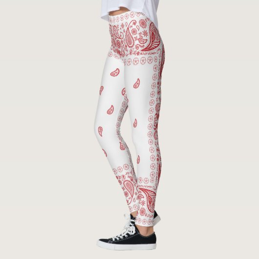 Ontwerp van witte en rode paisley  leggings (Links)