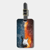 Ontwerp van wolwater en vuurgitaar bagagelabel (Voorkant verticaal)