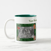 Ontwerpfoto van kerstkoekjes tweekleurige koffiemok (Links)