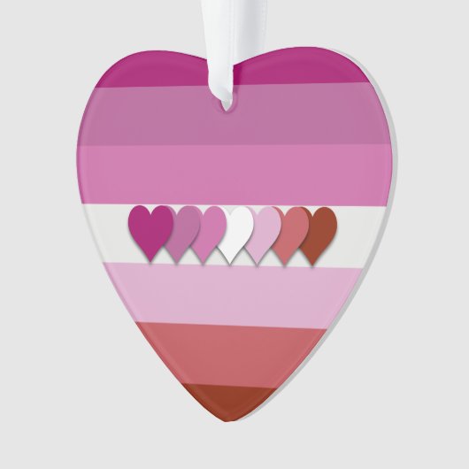 Ontwerpversiering van het lesbische pride-hart met ornament (voorkant)