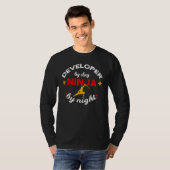 Ontwikkelaar Overdag Ninja 's Nachts Debuggend Cod T-shirt (Voorkant volledig)