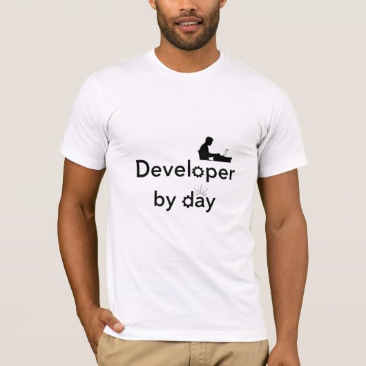 Ontwikkelaar overdag t-shirt (Voorkant)
