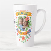 Ontzagend Bemind - Aangepaste Foto & Tekst Bloemen Latte Mok (Rechts)