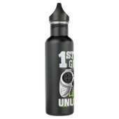 Onvergrendelde videogame van het eerste niveau naa waterfles  (Links)