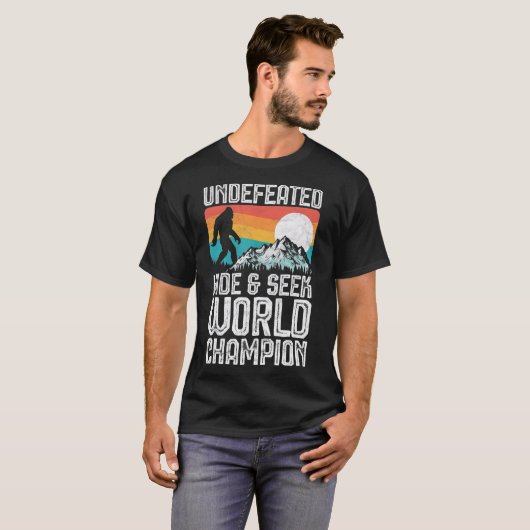 Onverslagen Huid- en Seek World Champion Bigfoot T-shirt (Voorkant volledig)
