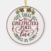 Onverwachte Plaatsen Kerst Thuis Keramisch Ornament (Voorkant)