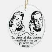 Onverwachte verbinding - paar telefoon gesprek keramisch ornament (Links)