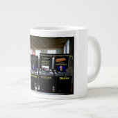 Onwaarschijnlijke kiezer is een sprankje kiezer in grote koffiekop (Voorkant rechts)