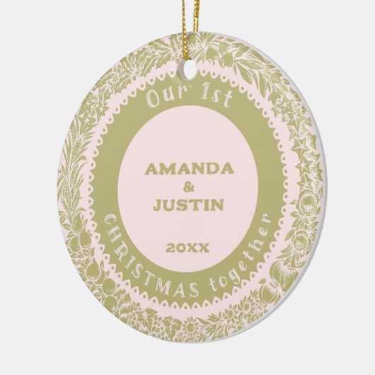 Onze 1e Kerstmis samen Gold Wreath op roos - Keramisch Ornament (Links)