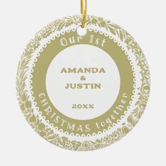 Onze 1e Kerstmis samen Gouden Krans op wit - Keramisch Ornament (Voorkant)