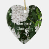 Onze 1e Kerstmis Witte Berg Laurel Bloemen Keramisch Ornament (Rechts)