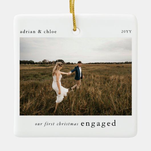 Onze 1e verloofde kerstfoto Keepsake Keramisch Ornament (Voorkant)