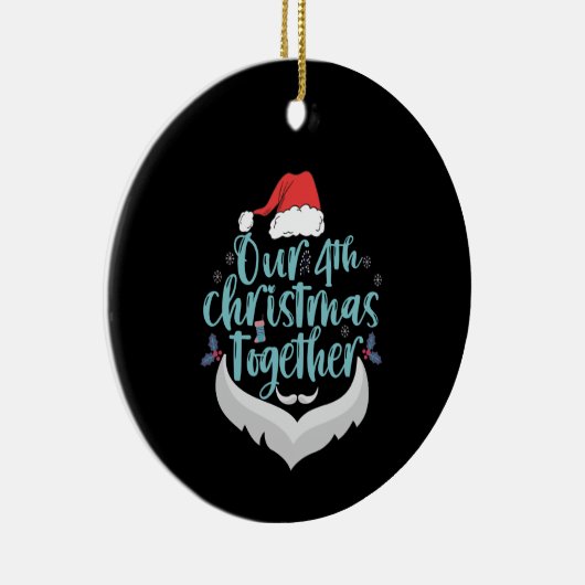 Onze 4e kerstfeest in combinatie met een paar mens keramisch ornament (Rechts)