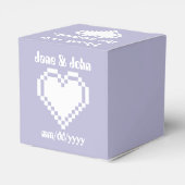 Onze 8-bit harten in Lavendel Favor Box Bedankdoosjes (Achterkant)