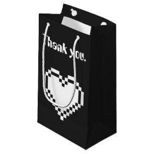 Onze 8-bits harten in Black Gift Bag Klein Cadeauzakje