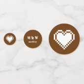 Onze 8-bits harten in Chocolate Table Confetti (Achterkanten)