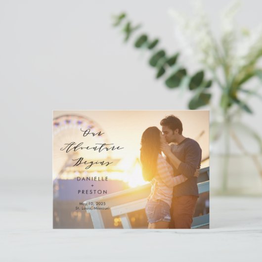 Onze Avontuur BEWERKBARE KLEUR Save the Date Briefkaart (Staand voorkant)