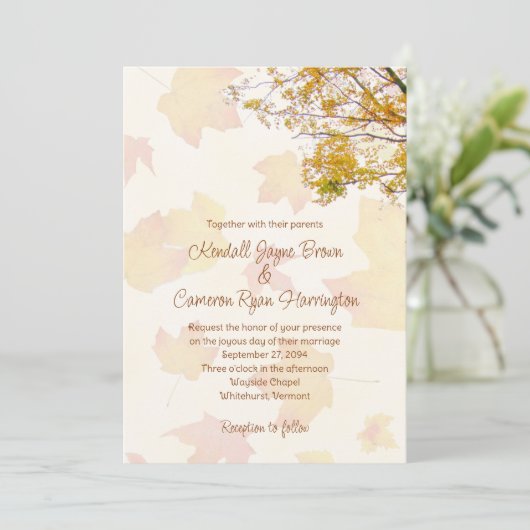 Onze boom, blad achtergrond, herfst bruiloft uitno kaart (Staand voorkant)