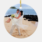 Onze bruiloft bordeaux rode kant damast foto keramisch ornament (Achterkant)