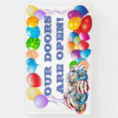 Onze deuren zijn open Vinylbanner 3' x 5' banner (Verticaal)