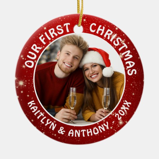 ONZE EERSTE CHRISTMAS Red White Keramisch Ornament (Voorkant)