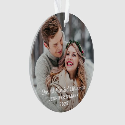 Onze eerste gehuwde kerstfoto Moderne bruiloft fot Ornament (voorkant)