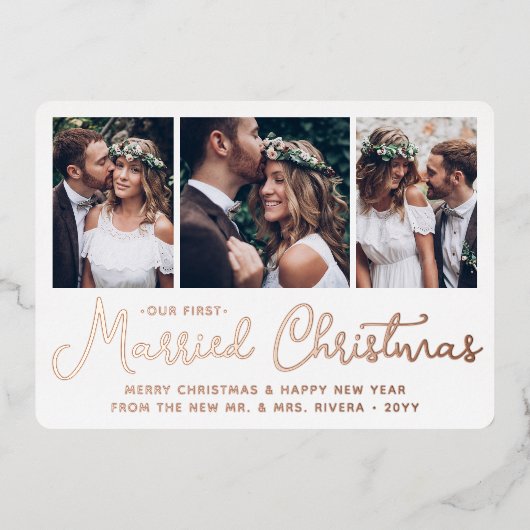 Onze eerste getrouwde kerst bruiloft fotocollage folie feestdagenkaart (Voorkant)