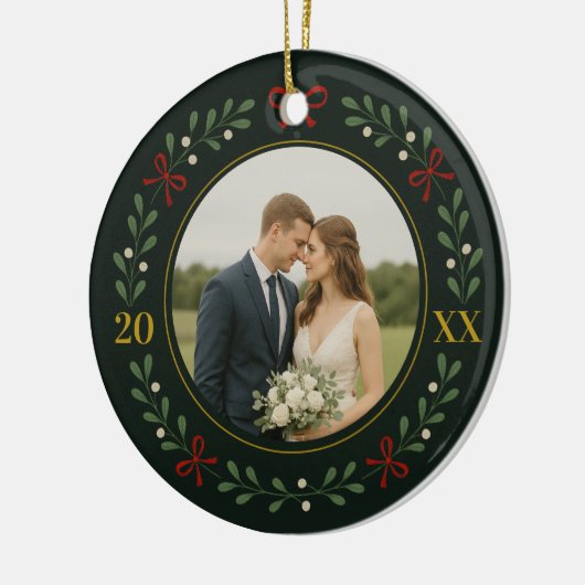 Onze eerste getrouwde kerst - Evergreen Wreath Keramisch Ornament (Links)