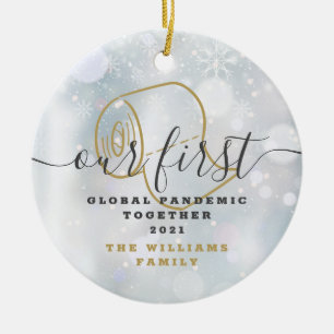 Onze eerste Global Pandemic Covid Kerstfoto Keramisch Ornament