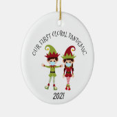 Onze eerste Global Pandemic Elf 2021 Keramisch Ornament (Rechts)