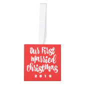 Onze eerste huwelijkskerstcadeau met cadeau decoratie (Voorkant)