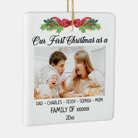 Onze eerste kerst als een familie met aangepaste f keramisch ornament (Rechts)