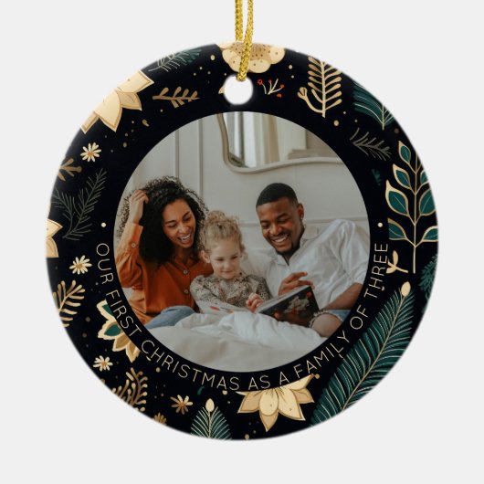 "Onze eerste kerst als een familie van drie" Keramisch Ornament (Voorkant)