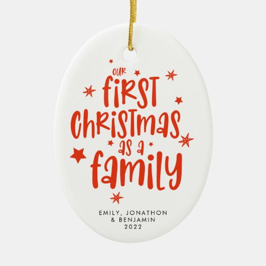 Onze eerste kerst als familiefoto noemt jaartal keramisch ornament (Voorkant)