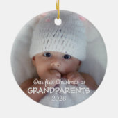 Onze eerste kerst als grootouders 2026 keramisch ornament (Achterkant)