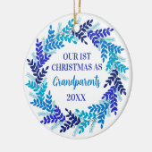 Onze eerste kerst als grootouders Blue Wreate Keramisch Ornament (Links)