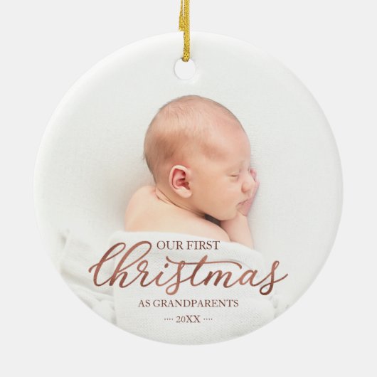 Onze eerste kerst als grootouders Rose Goud Folie Keramisch Ornament (Achterkant)