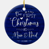 Onze eerste kerst als mam- en pap-boerderij keramisch ornament (Achterkant)