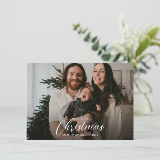 Onze eerste kerst als mama en papa fotostrips feestdagenkaart (Staand voorkant)