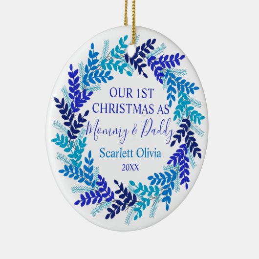 Onze eerste kerst als mama papa Blue Wreate Keramisch Ornament (Rechts)